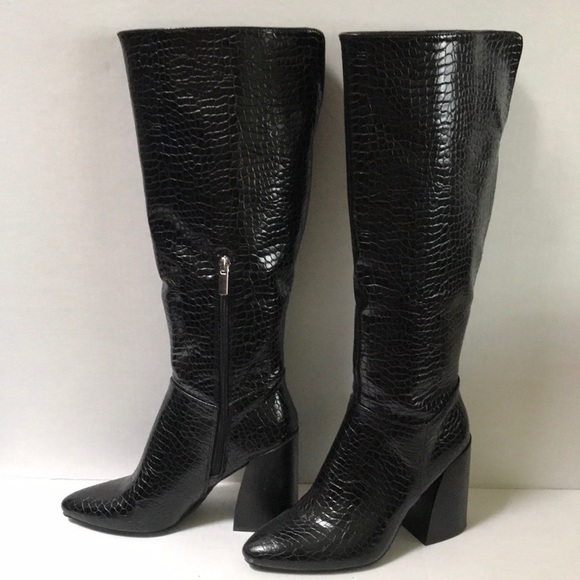 Forever 21 Retro High Heel Boots Black size 5 1/2 - Picture 3 of 7